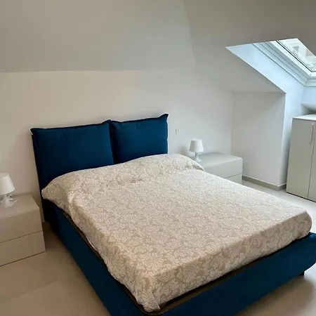 My Place - Elegante Attico A Due Passi Dal Mare